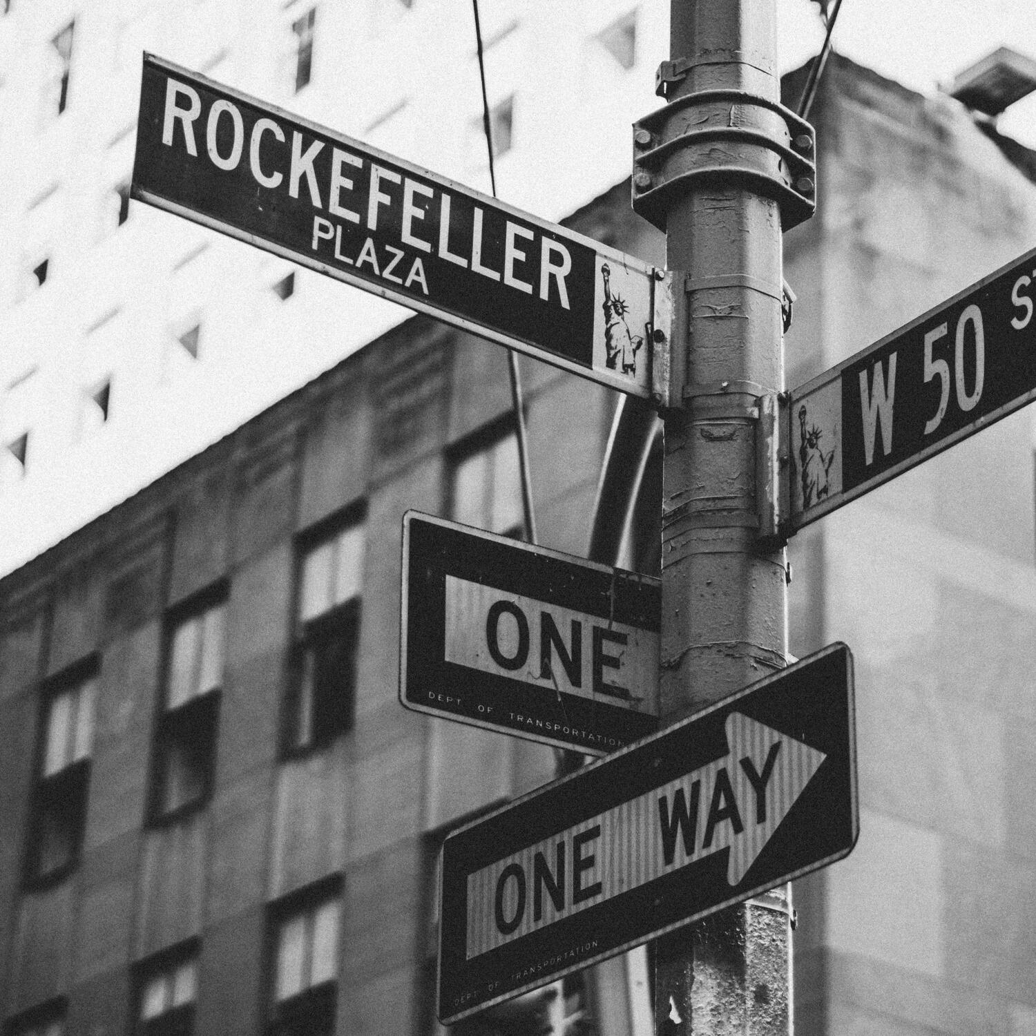 NYC: Rockefeller Plaza Street Sign - US Advertising and International Media